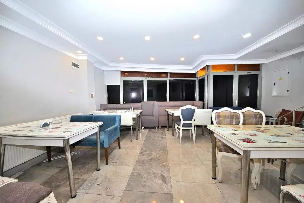 رستوران grand denis